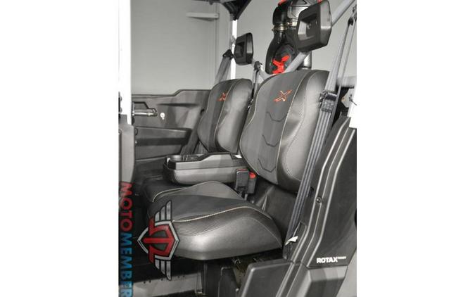 2024 Can-Am Defender MAX X mr with Half-Doors HD10