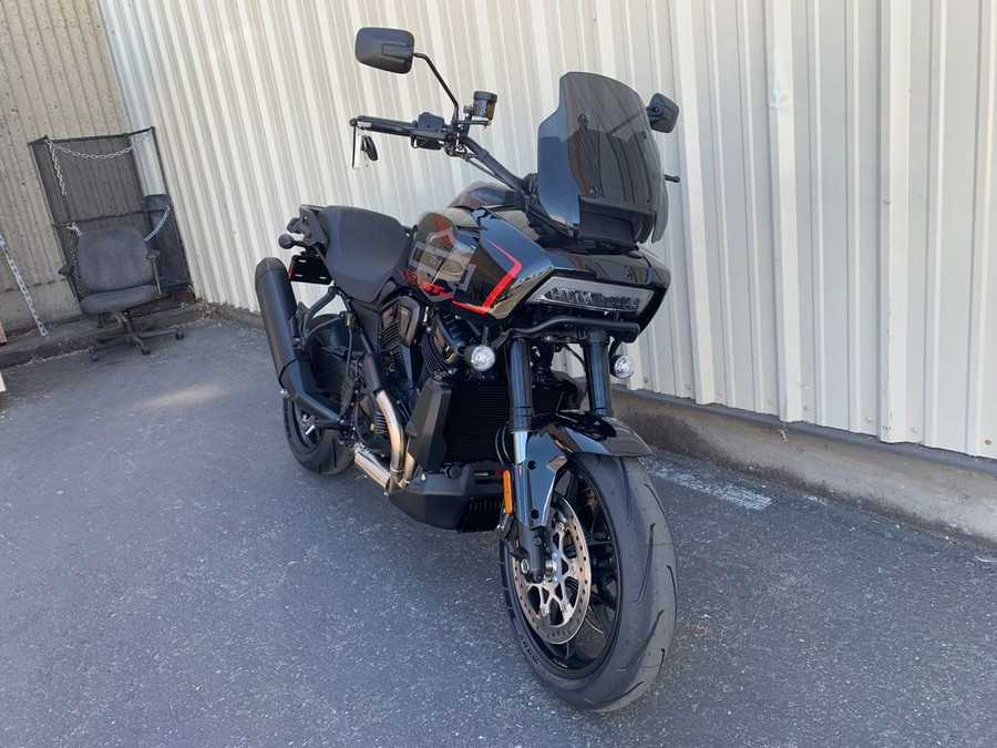 2026 Harley-Davidson® Pan America® 1250 ST