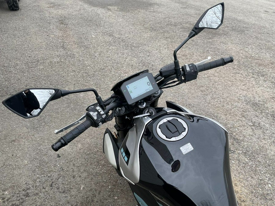 2025 Kawasaki Z900 ABS