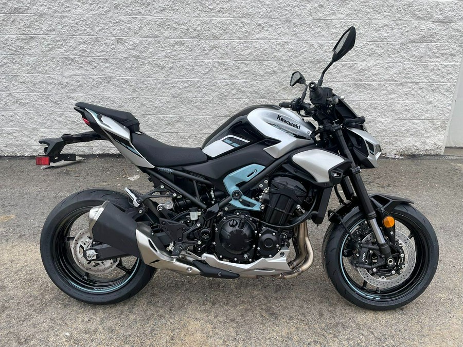 2025 Kawasaki Z900 ABS