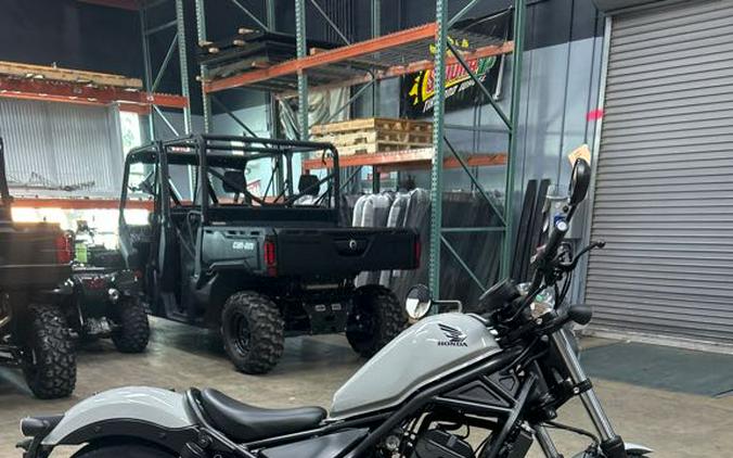 2026 Honda Rebel® 300 E-Clutch