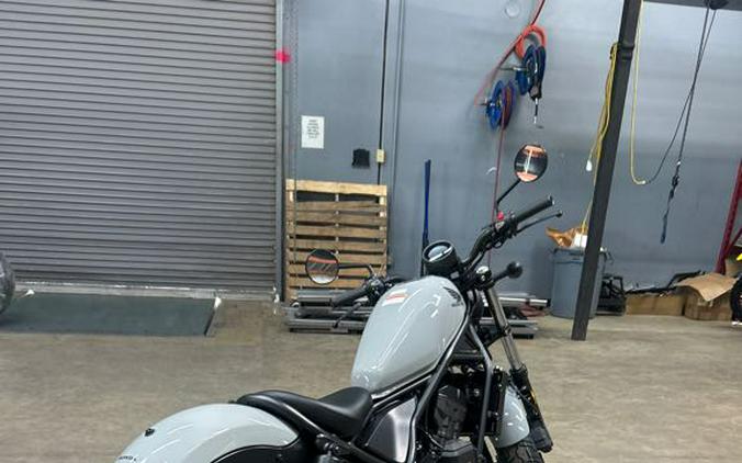 2026 Honda Rebel® 300 E-Clutch