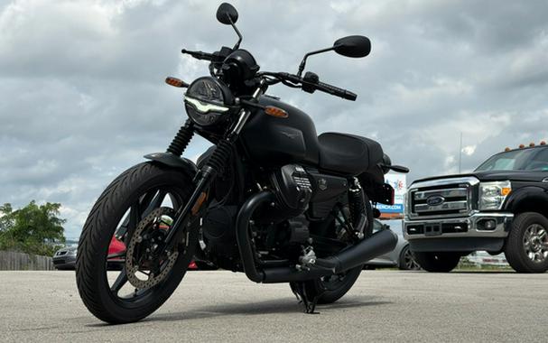 2026 Moto Guzzi V7 Stone