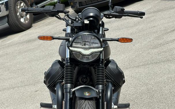 2026 Moto Guzzi V7 Stone