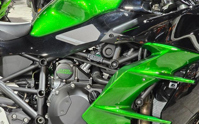 2022 Kawasaki Ninja H2 SX SE