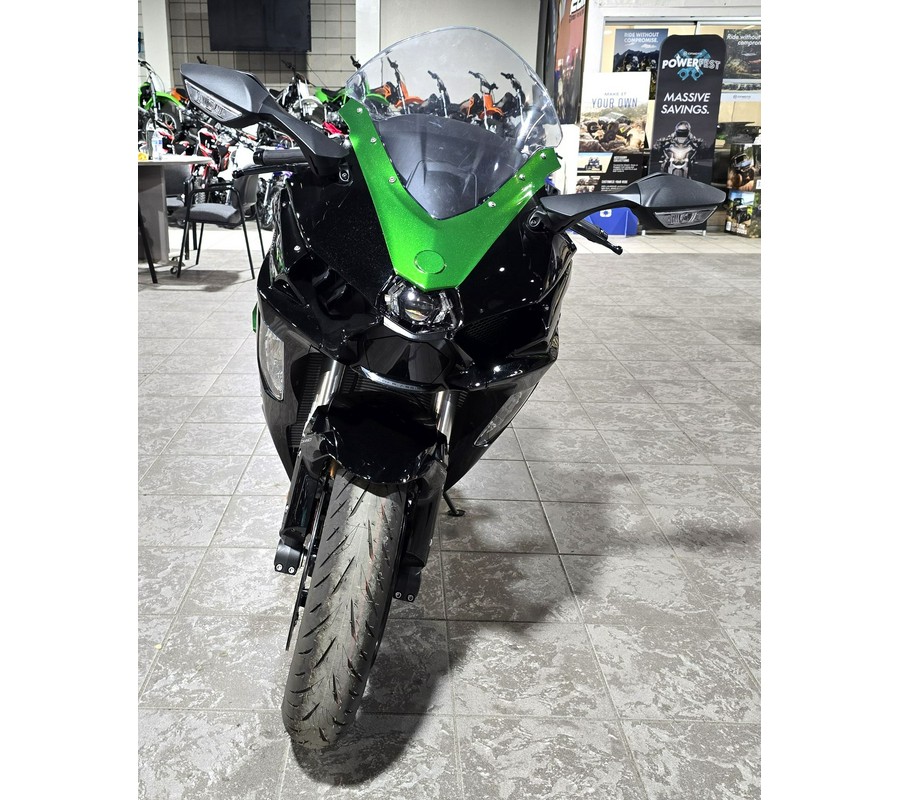 2022 Kawasaki Ninja H2 SX SE