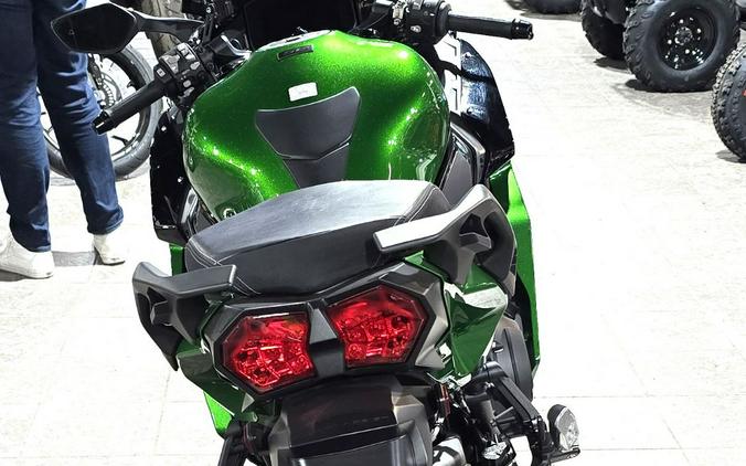 2022 Kawasaki Ninja H2 SX SE