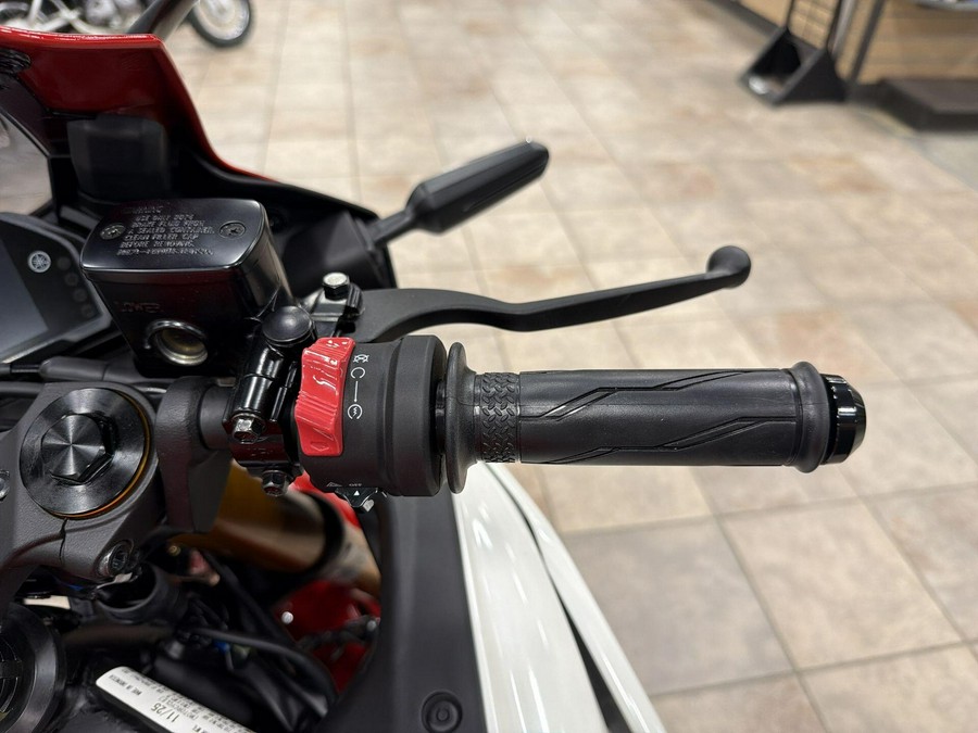 2026 Yamaha YZF-R3 ABS CA 70TH ANNIVERSARY EDITION