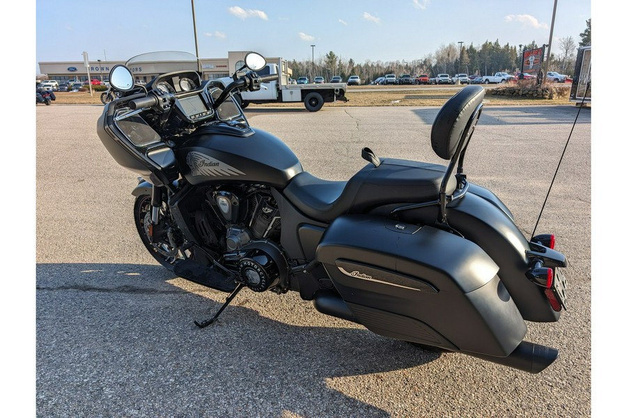 2021 Indian Motorcycle Indian Challenger Dark Horse