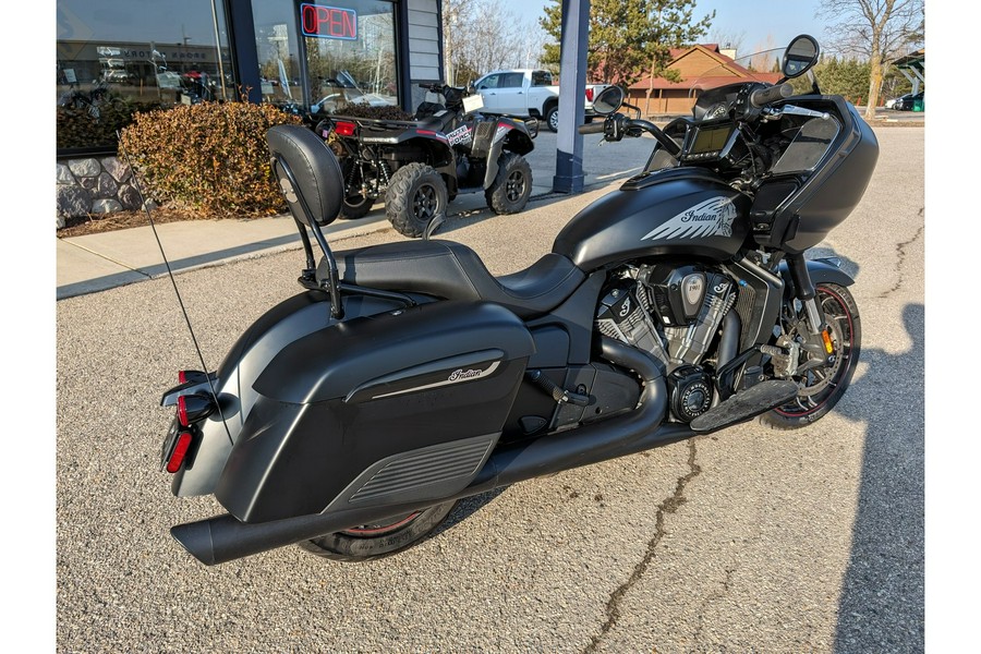 2021 Indian Motorcycle Indian Challenger Dark Horse