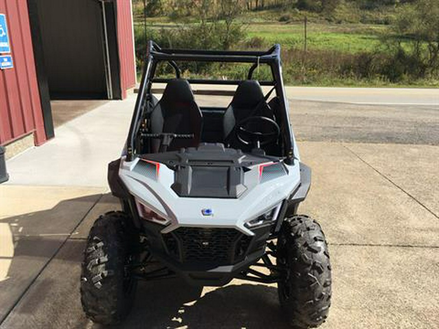 2024 Polaris RZR 200 EFI