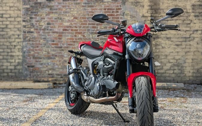 2026 Ducati MONSTER PLUS