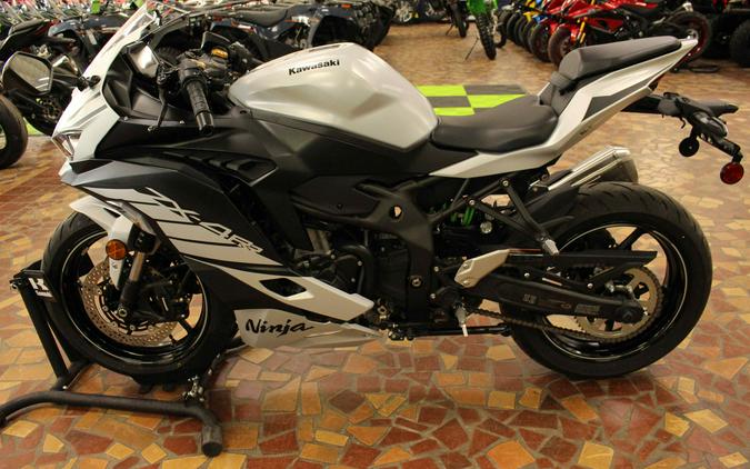 2025 Kawasaki NINJA ZX-4RR ABS NINJA ZX-4RR ABS - SDA42802