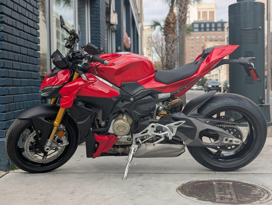 2026 Ducati STREETFIGHTER V4S