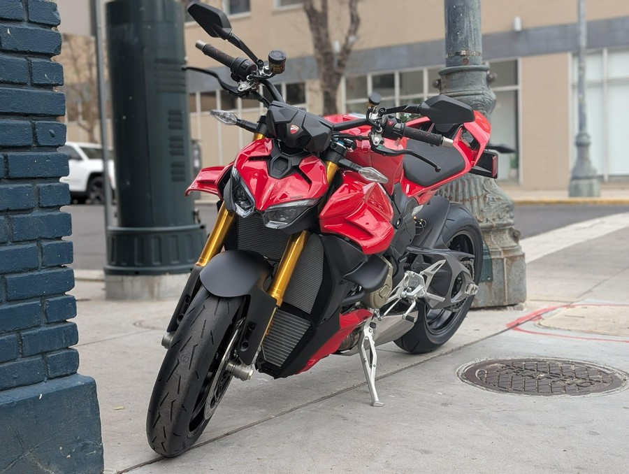 2026 Ducati STREETFIGHTER V4S