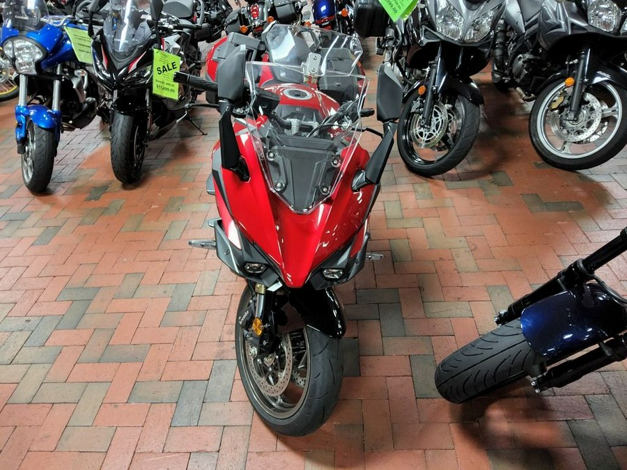 2024 Suzuki GSX-S1000GT Plus