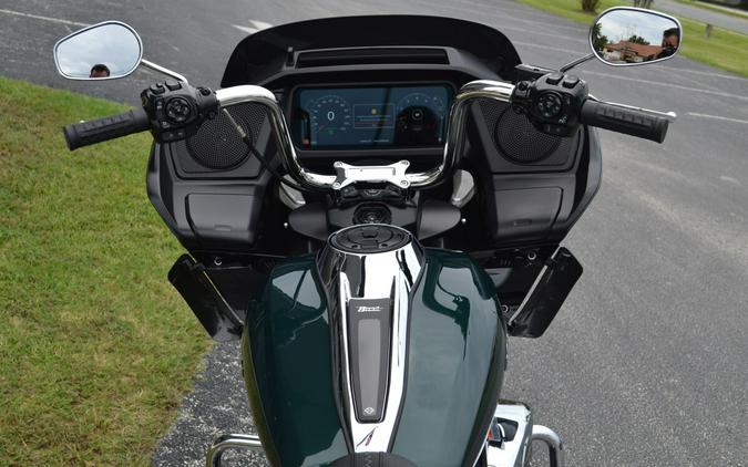 2024 Harley-Davidson® Road Glide® Alpine Green - FLTRX