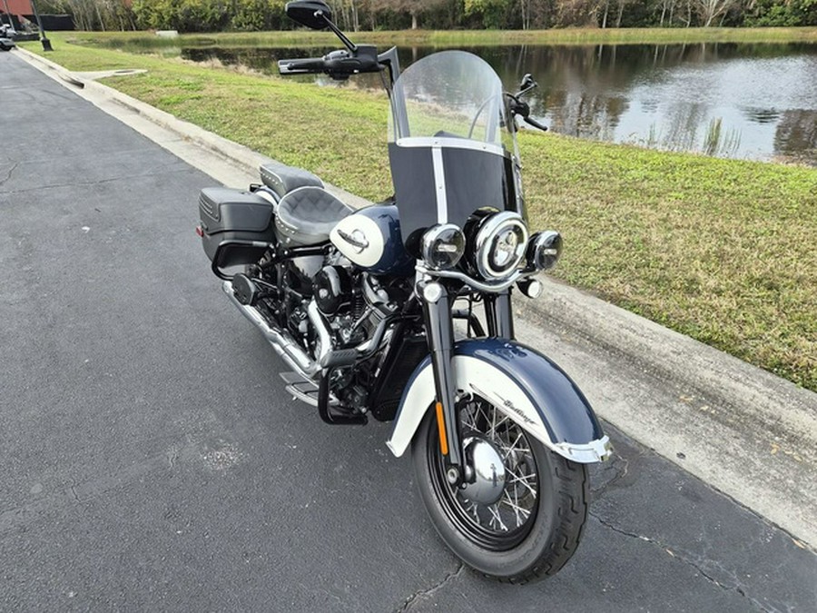 2019 Harley-Davidson Softail FLHC - Heritage Classic