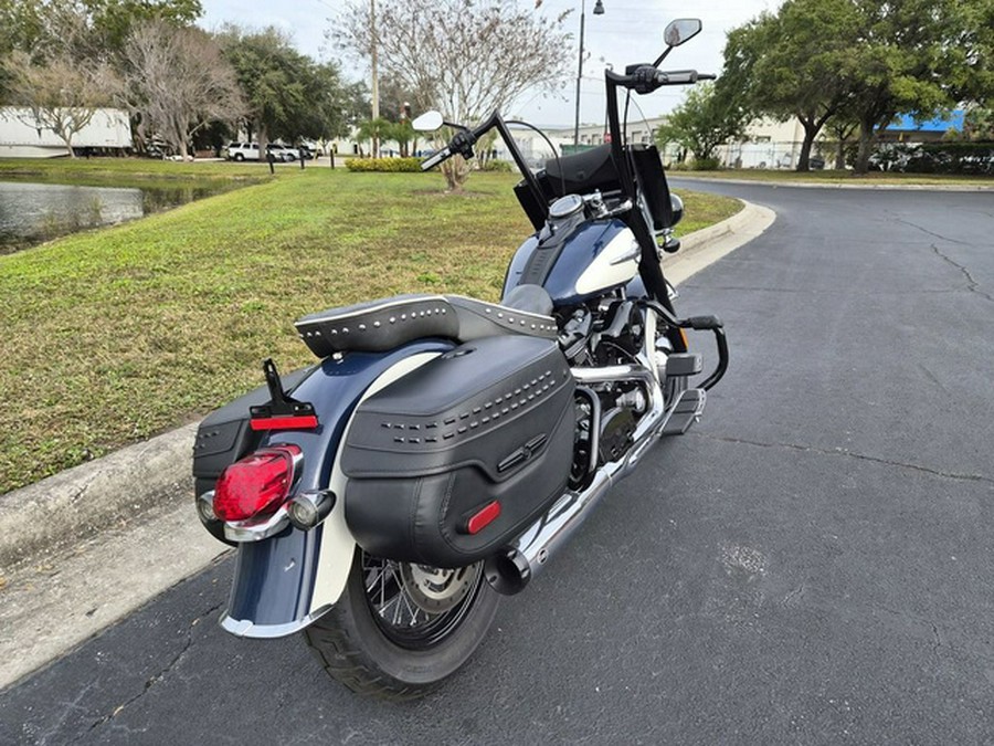 2019 Harley-Davidson Softail FLHC - Heritage Classic