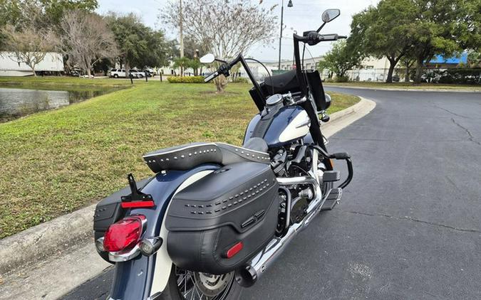 2019 Harley-Davidson Softail FLHC - Heritage Classic