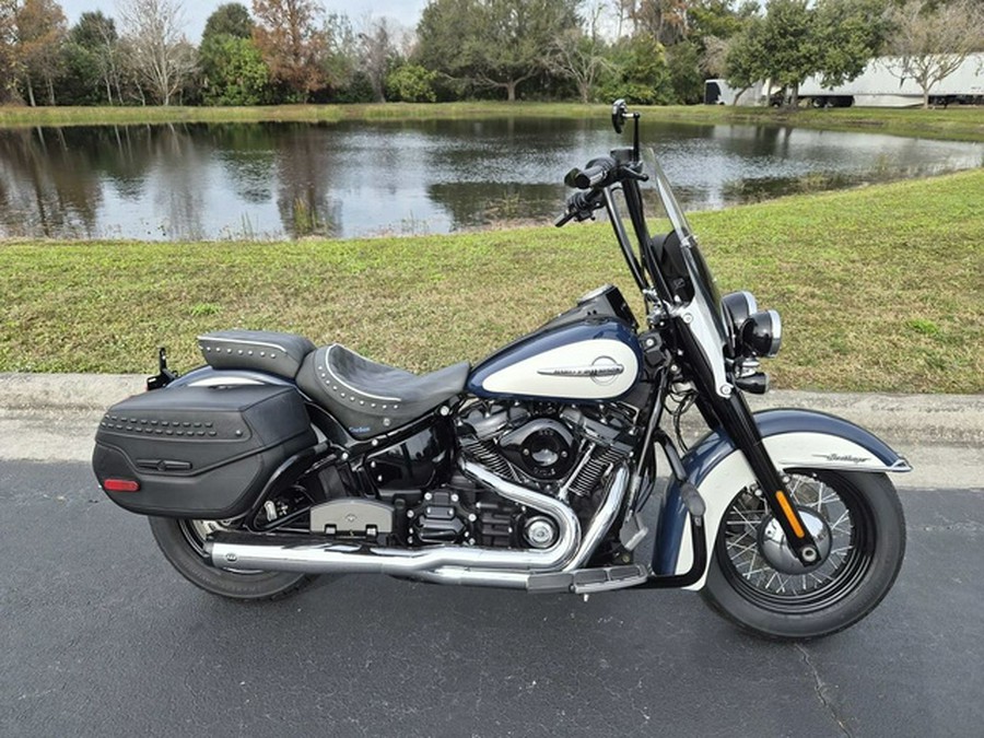 2019 Harley-Davidson Softail FLHC - Heritage Classic