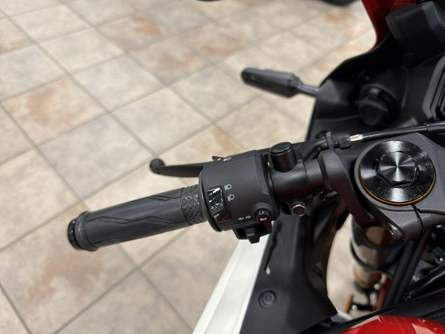 2026 Yamaha YZF-R3 ABS CA 70TH ANNIVERSARY EDITION