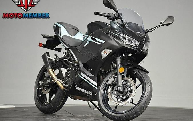 2020 Kawasaki Ninja 400 ABS Spark Black/ Magnetic Dark Gray/ Ph
