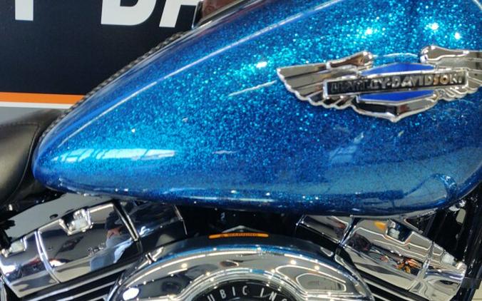 2015 Harley-Davidson® Softail® Deluxe Hard Candy Cancun Blue Flake