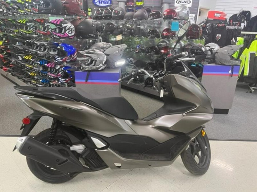 2023 Honda® PCX