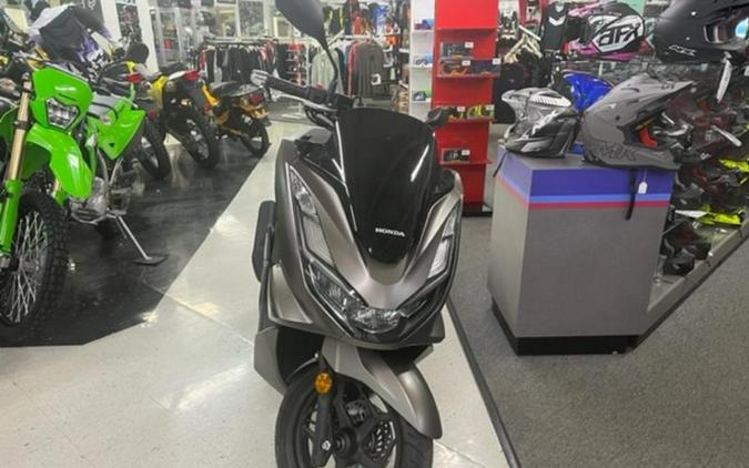 2023 Honda® PCX