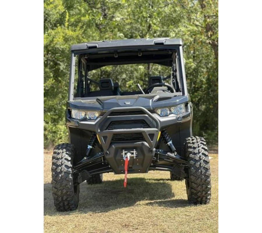 2025 Can-Am® Defender MAX Lone Star HD10