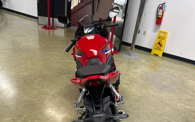 2026 Honda CBR650R E-Clutch