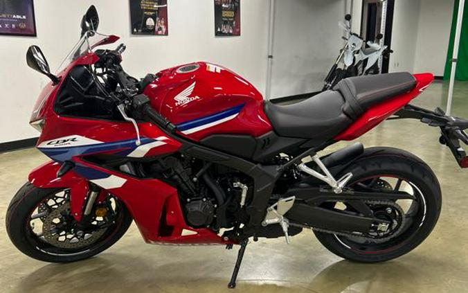 2026 Honda CBR650R E-Clutch