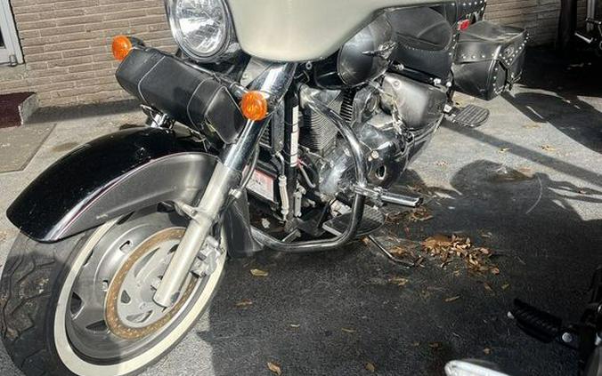 2005 Suzuki Boulevard C90T