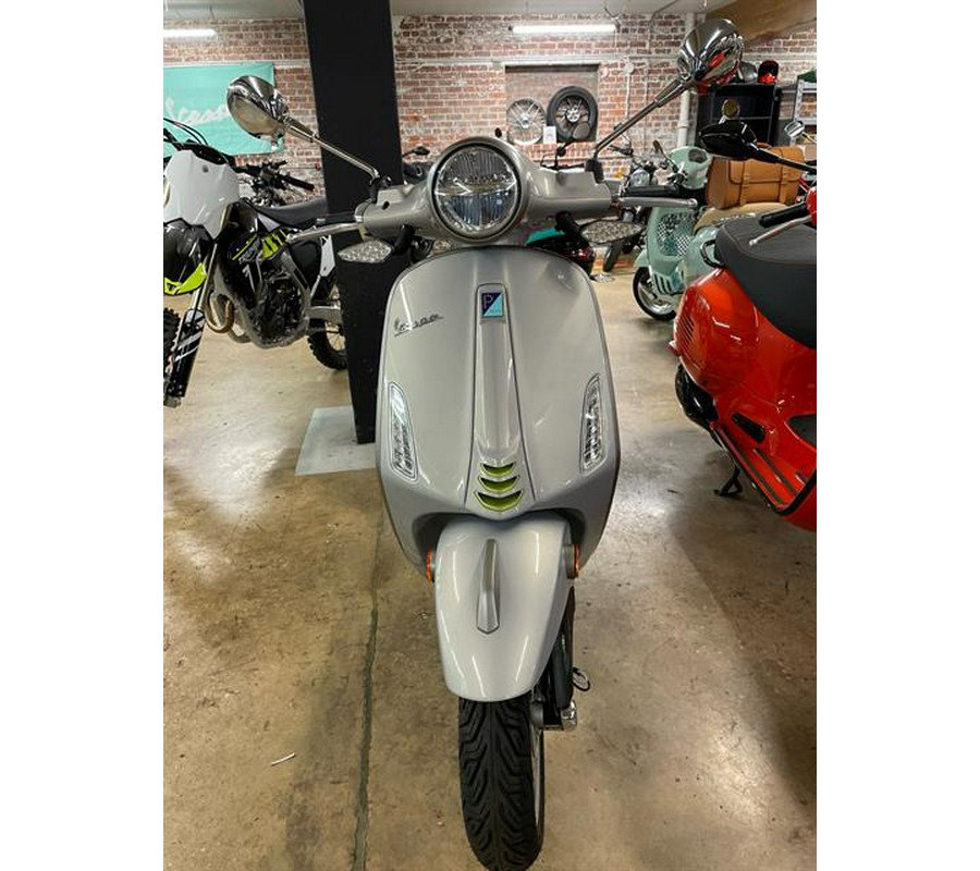 2025 Vespa Primavera 150 Tech