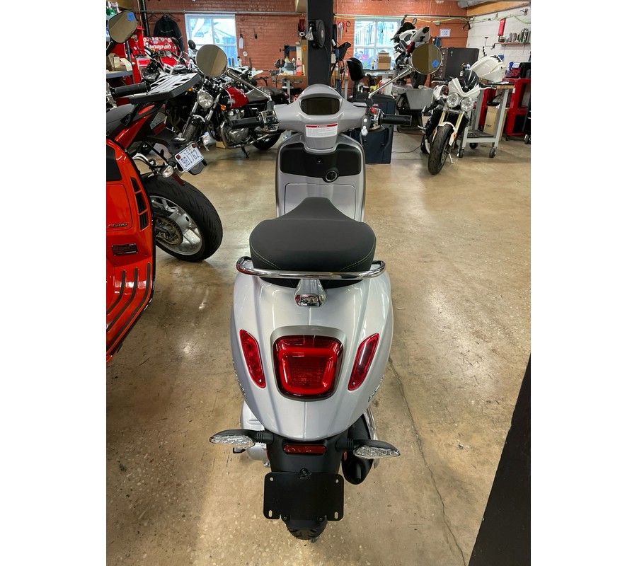 2025 Vespa Primavera 150 Tech
