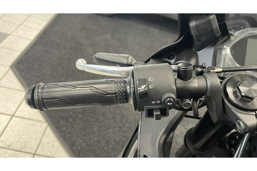 2025 Yamaha YZF-R3 ABS