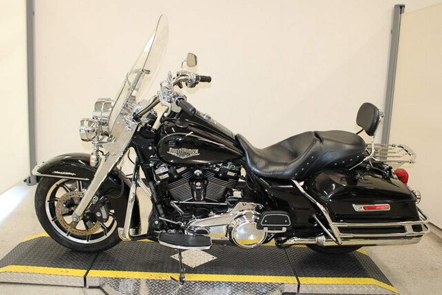 Used 2017 Harley-Davidson Road King Grand American Touring FLHR Motorcycle For Sale In Miami, Florida