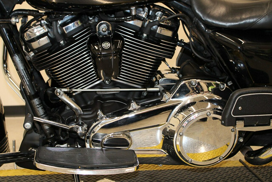Used 2017 Harley-Davidson Road King Grand American Touring FLHR Motorcycle For Sale In Miami, Florida