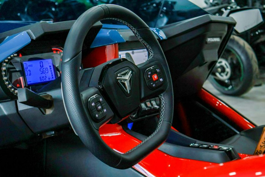 2025 Polaris Slingshot R AutoDrive