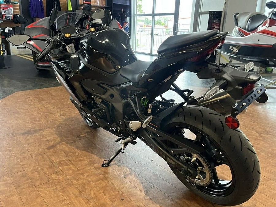 2024 Kawasaki Ninja® ZX™-4RR ABS