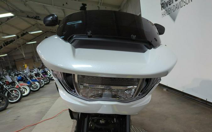 2024 Harley-Davidson® Road Glide® White Onyx Pearl – Black Finish