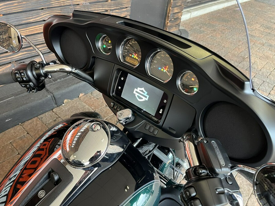 FLHTCUTG 2024 Tri Glide Ultra