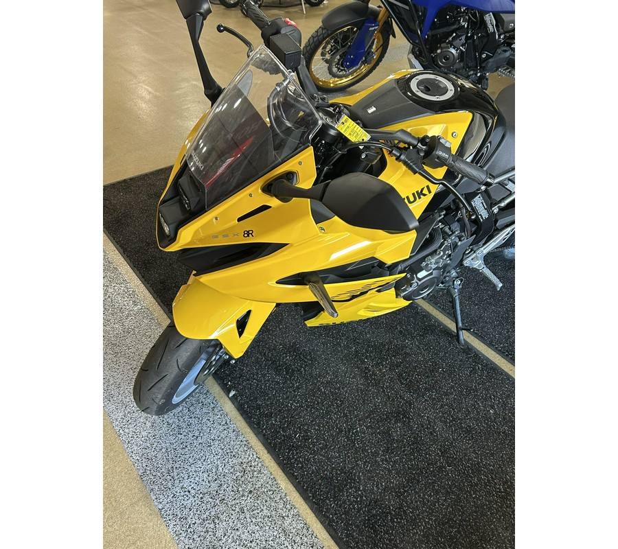 2024 Suzuki GSX-S 8R