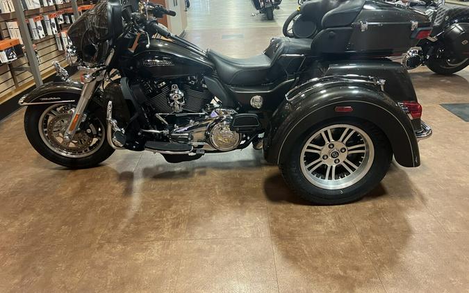 2020- FLHTCUTG Tri Glide® Ultra