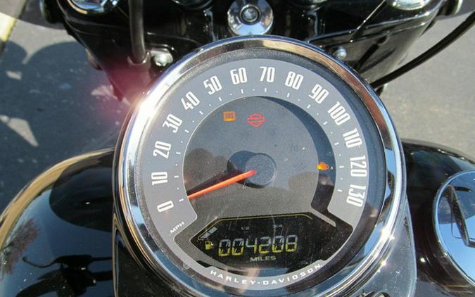 2024 Harley-Davidson Softail FLHCS - Heritage Classic