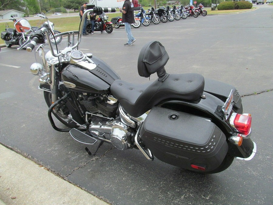 2023 Harley-Davidson FLHCS - Heritage Classic