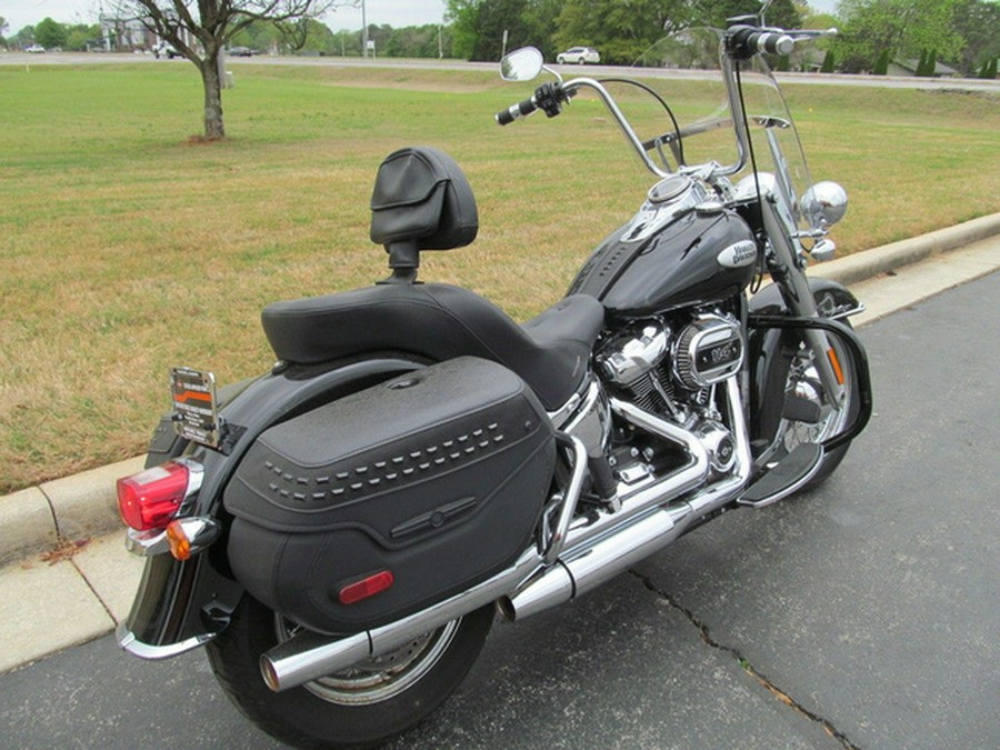 2023 Harley-Davidson FLHCS - Heritage Classic