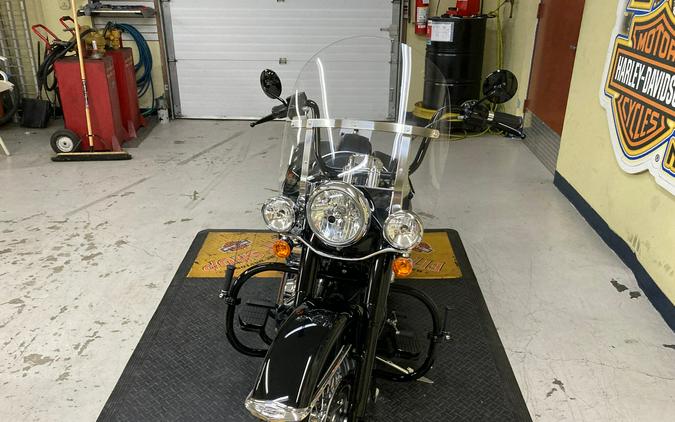 2017 Harley-Davidson® Softail® Deluxe Vivid Black FLSTN