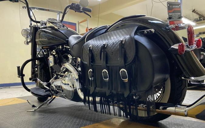 2017 Harley-Davidson® Softail® Deluxe Vivid Black FLSTN